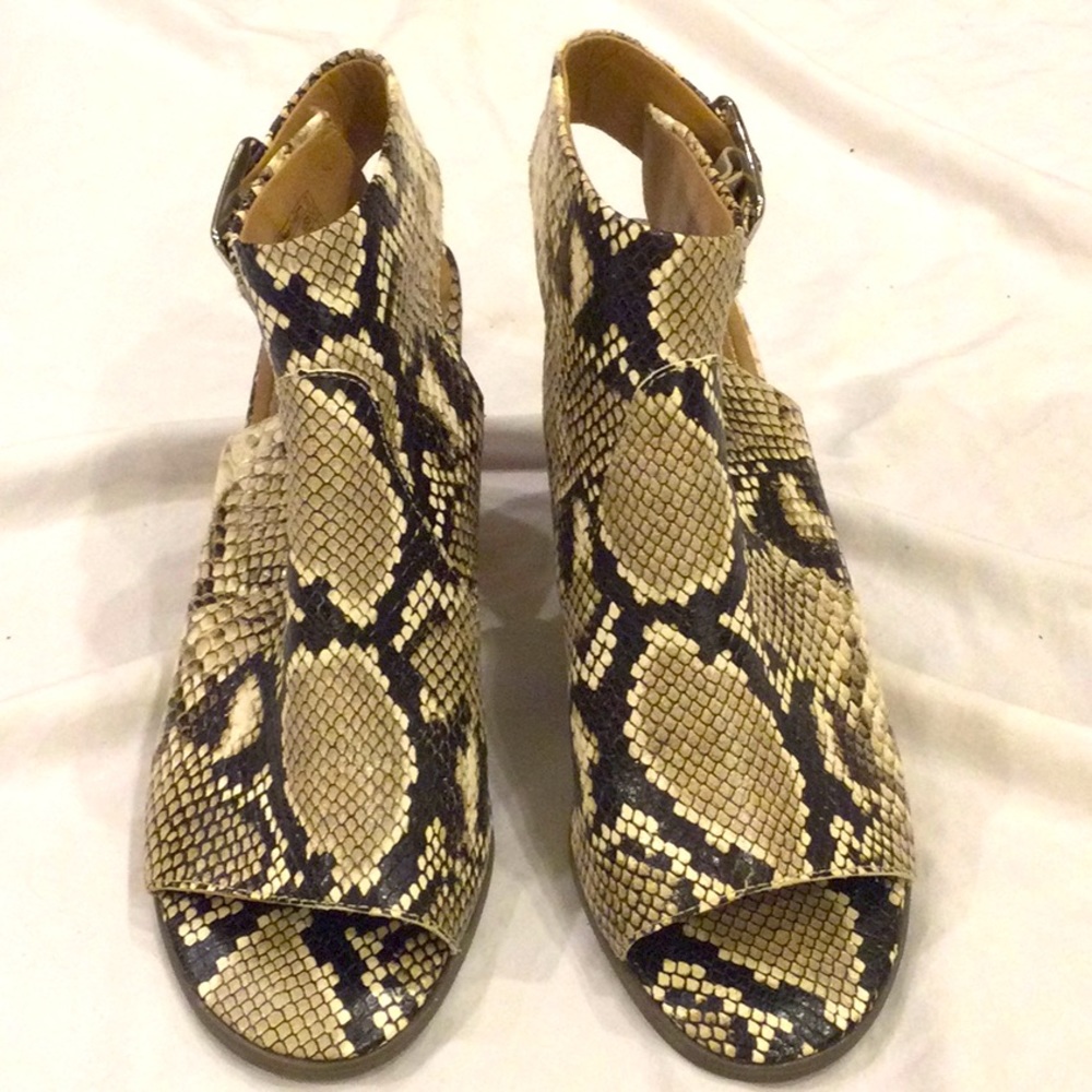 Vionic Blakey Snake Skin Open Toe Ankle Strap Block Heel Bootie Size 7